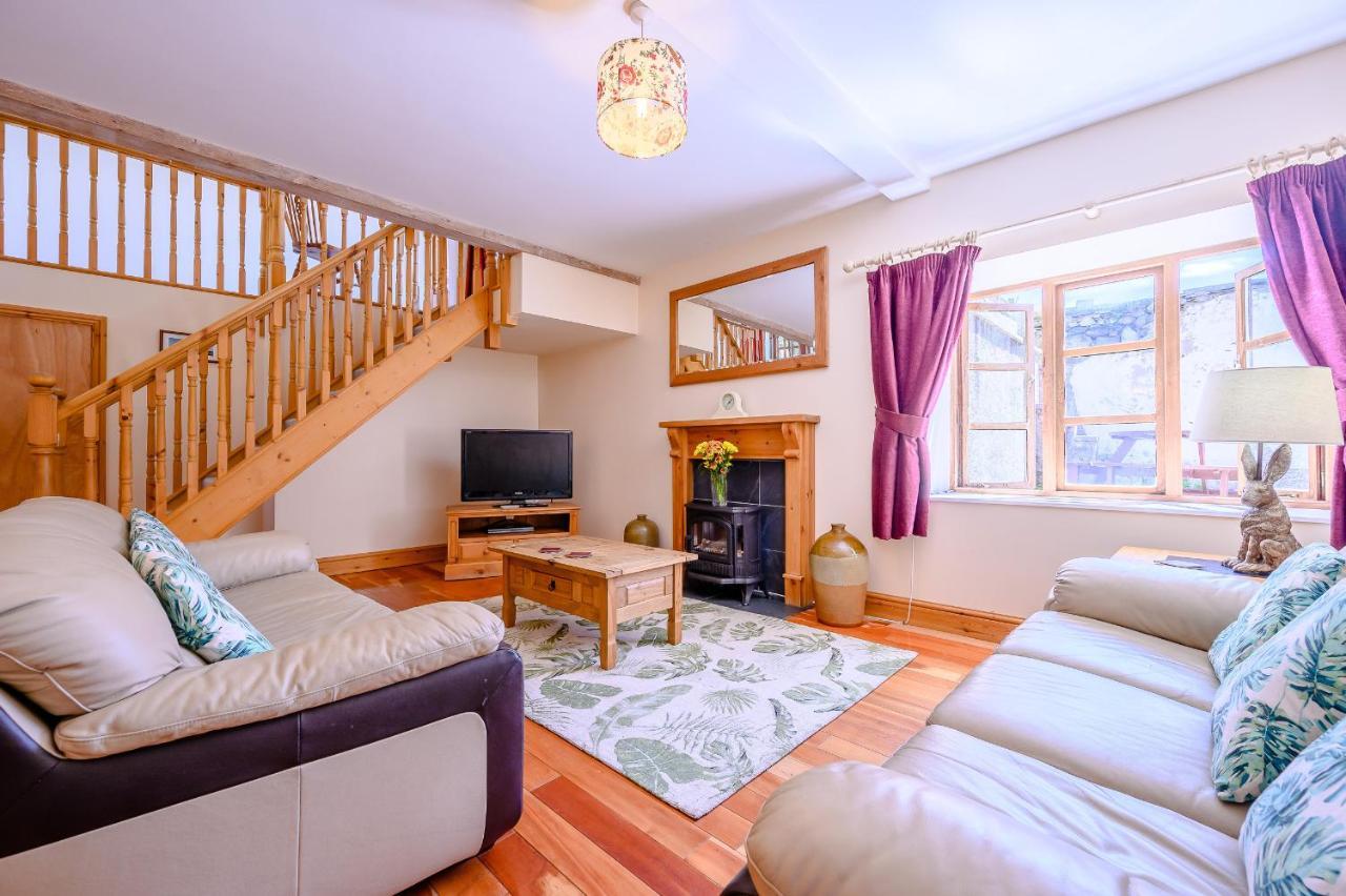 Tower Cottage มิลลอม ภายนอก รูปภาพ
