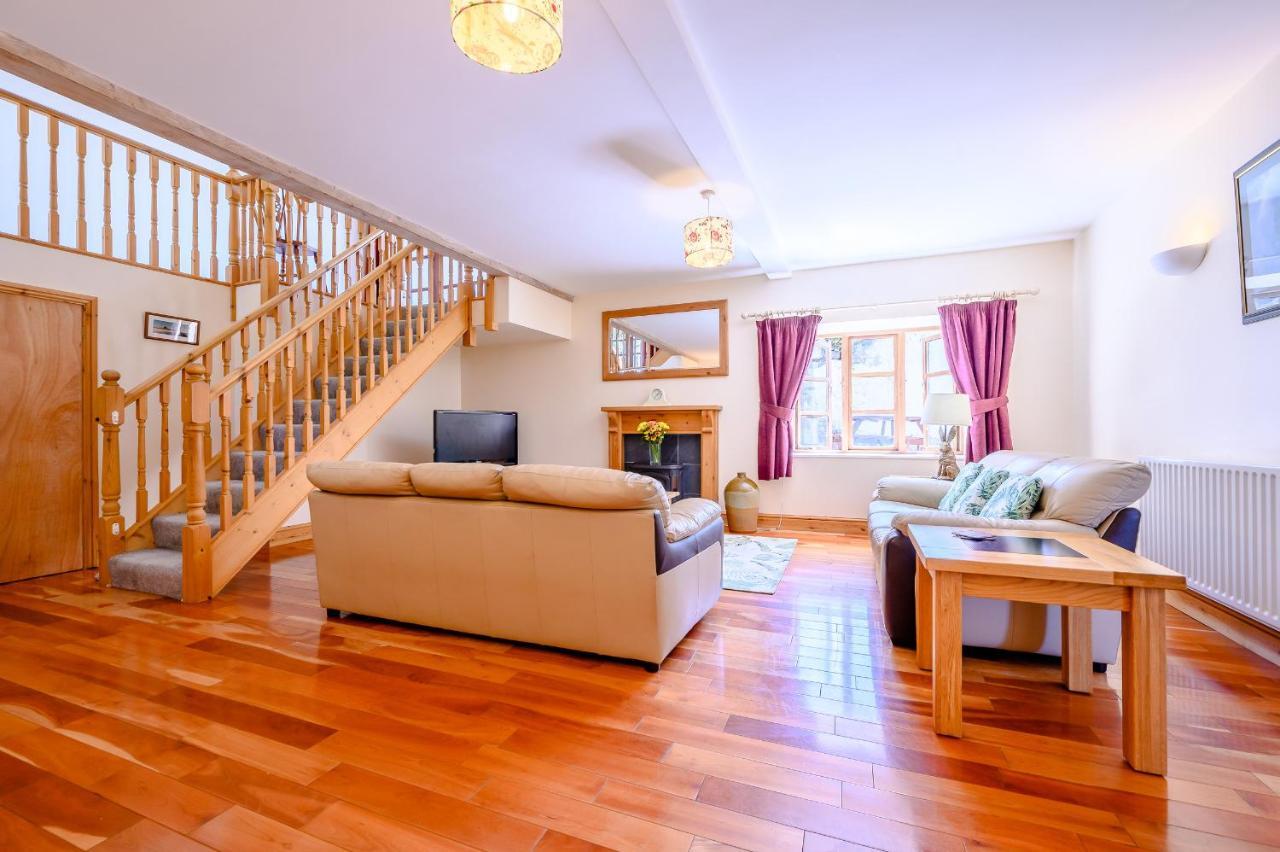 Tower Cottage มิลลอม ภายนอก รูปภาพ