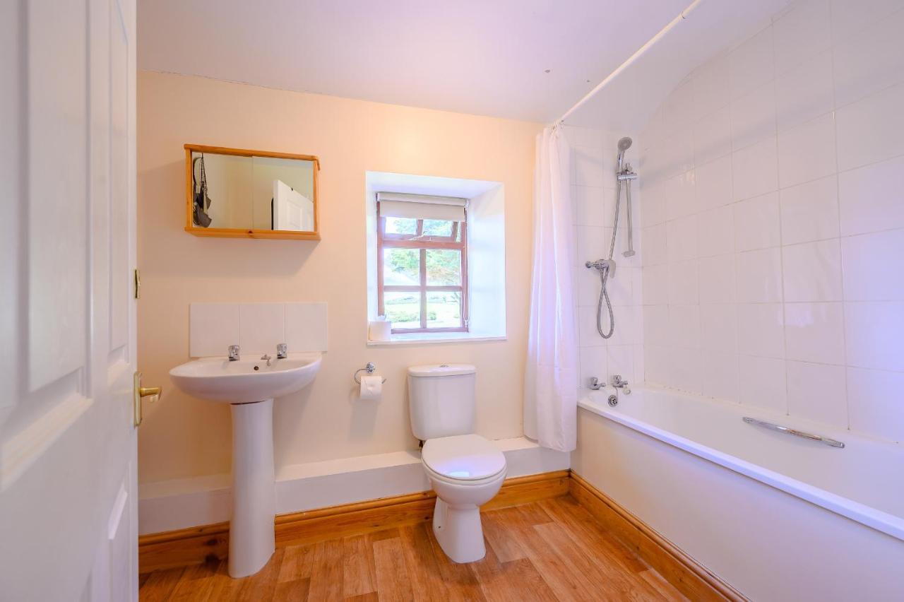 Tower Cottage มิลลอม ภายนอก รูปภาพ
